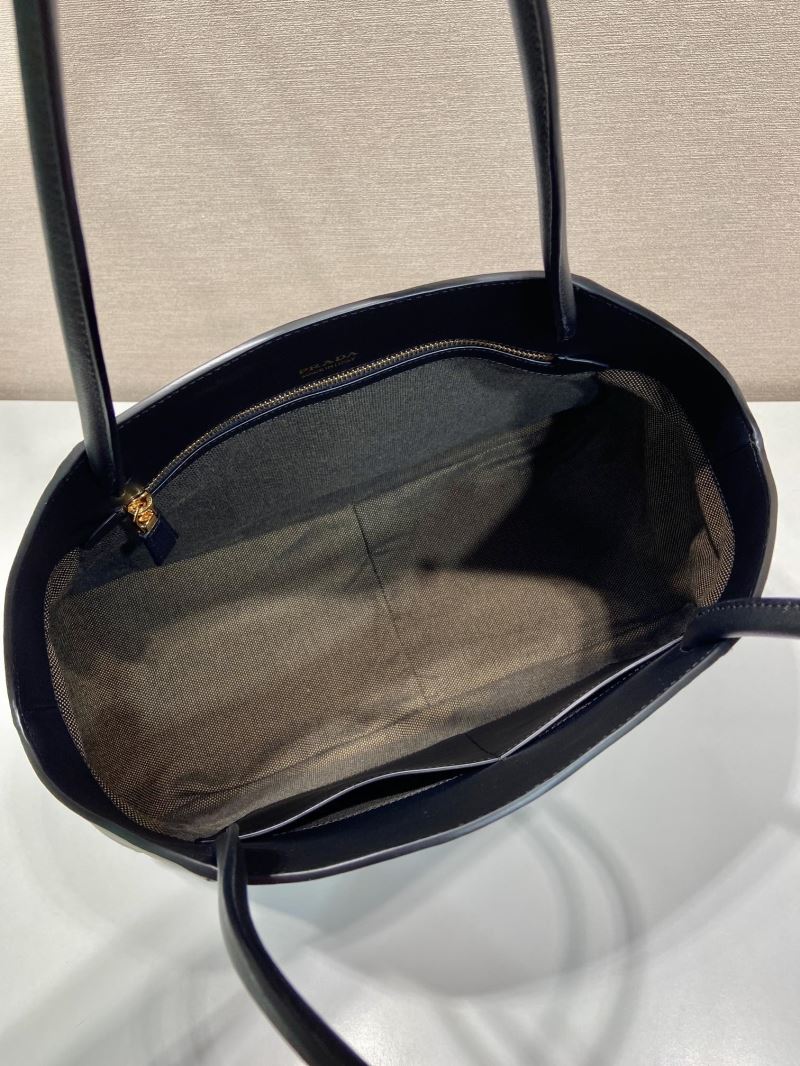 Pra*a top handle bags